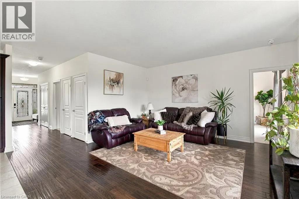 19 BROOKSIDE Terrace