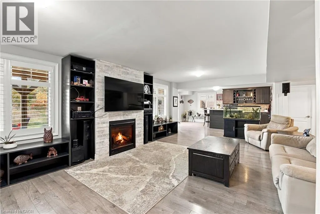 19 BROOKSIDE Terrace