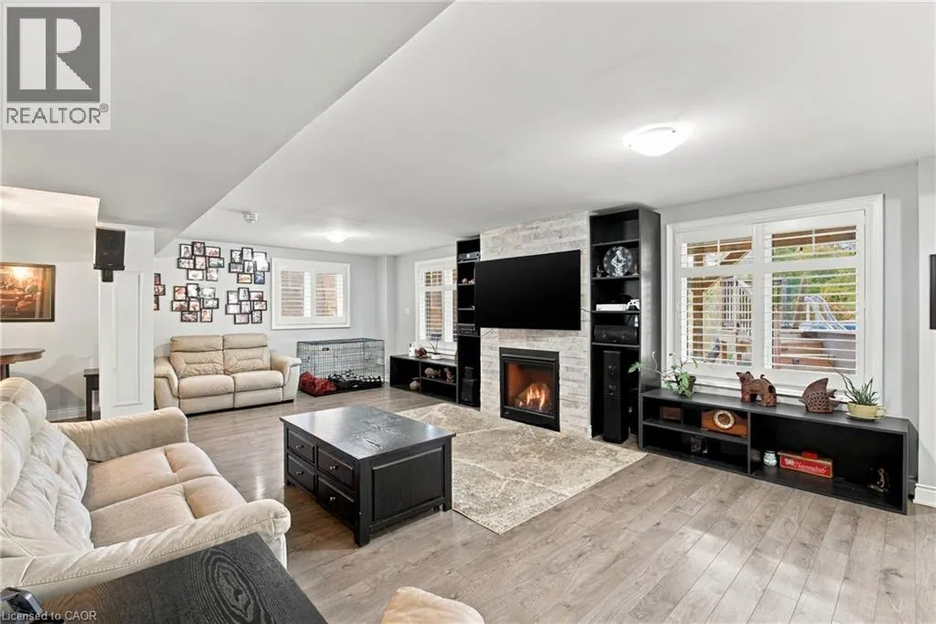 19 BROOKSIDE Terrace