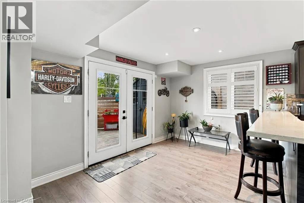 19 BROOKSIDE Terrace