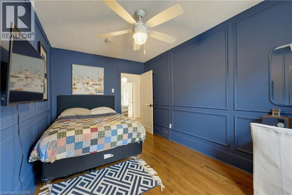 89 ALLEN Street W