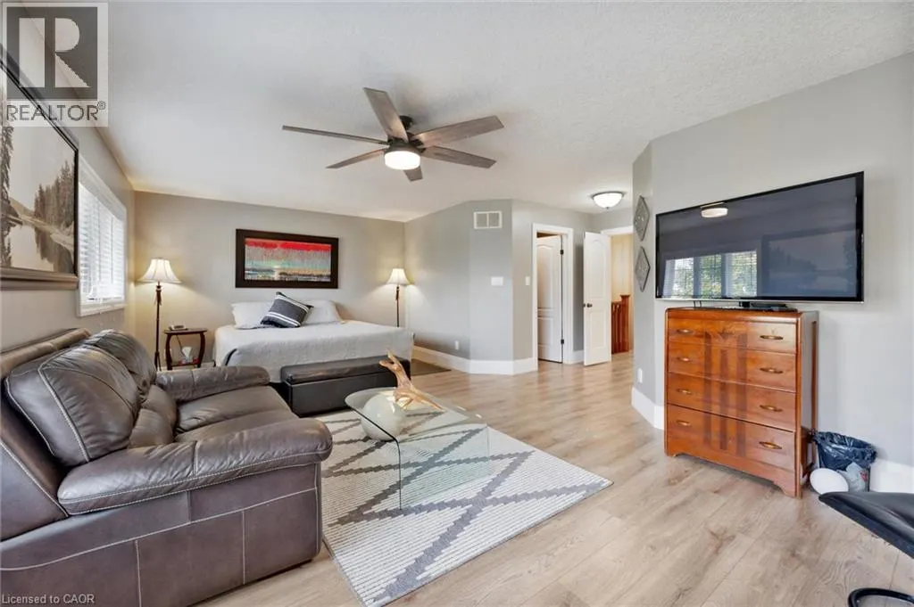 276 SIMS ESTATE Drive Unit# 9 #9