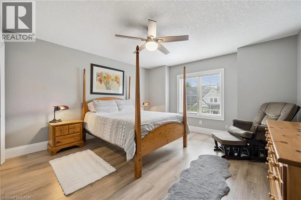 276 SIMS ESTATE Drive Unit# 9 #9