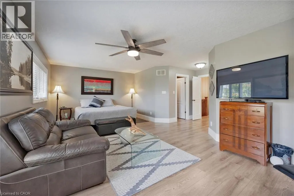 276 SIMS ESTATE Drive Unit# 9 #9