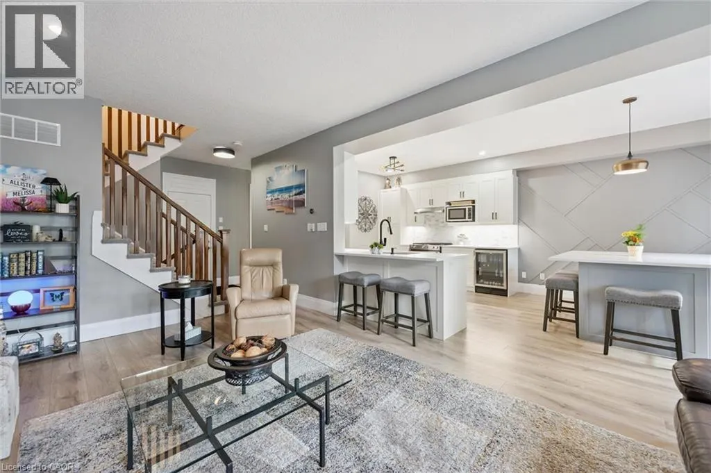 276 SIMS ESTATE Drive Unit# 9 #9