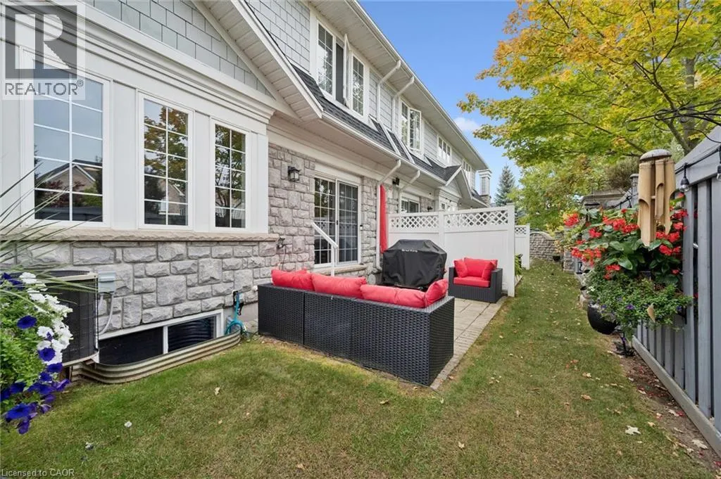 276 SIMS ESTATE Drive Unit# 9 #9