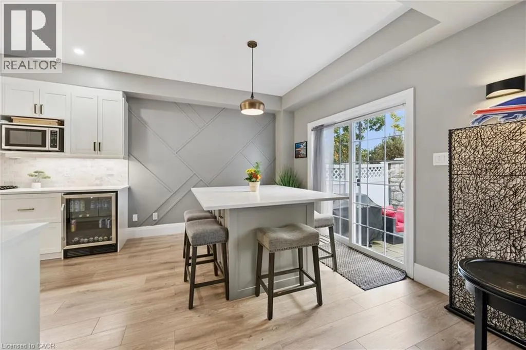 276 SIMS ESTATE Drive Unit# 9 #9