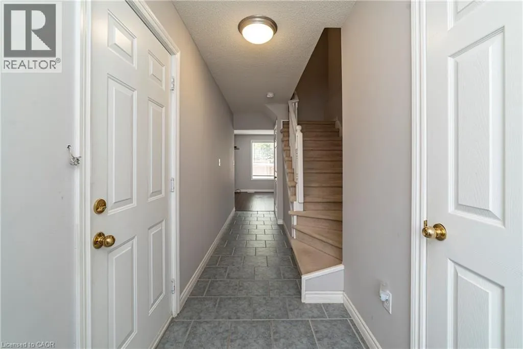 39 PINEWOODS Drive Unit# 11 #11