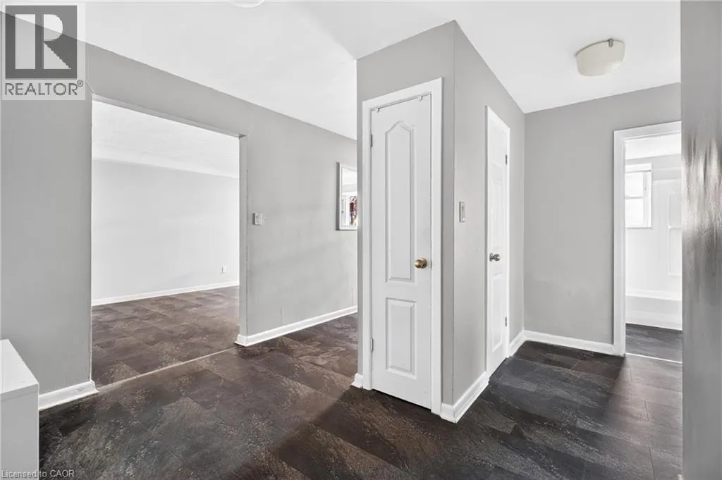 3 APPLEWOOD Avenue Unit# 1 #1