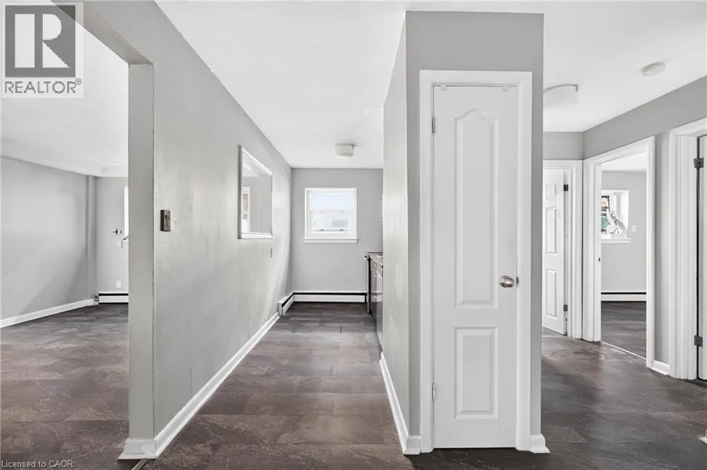 3 APPLEWOOD Avenue Unit# 1 #1