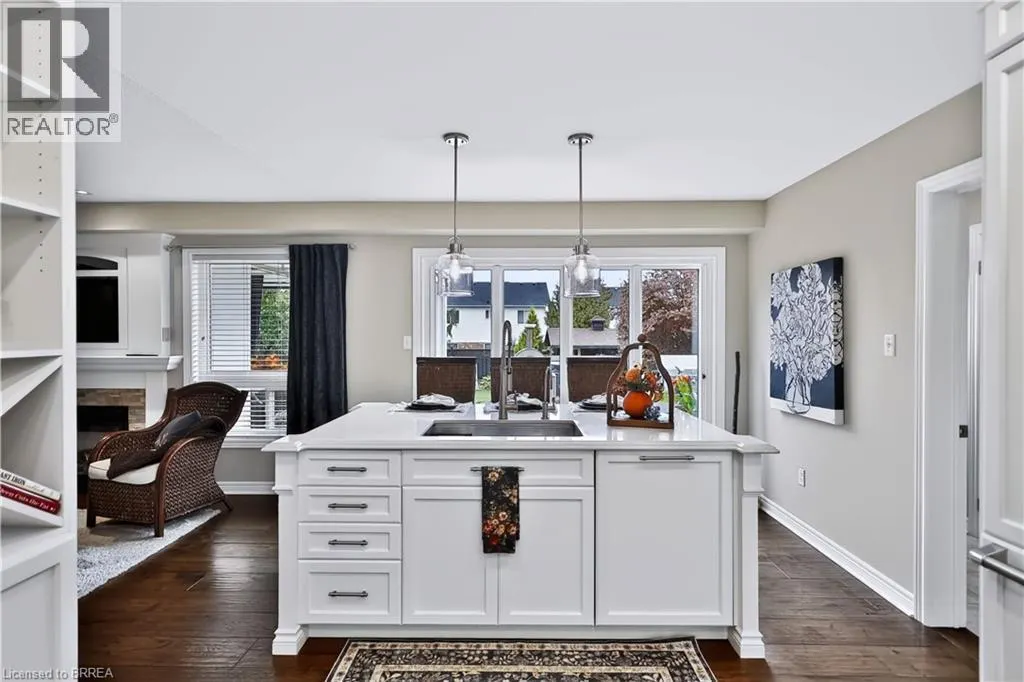 30 WALDIE Crescent