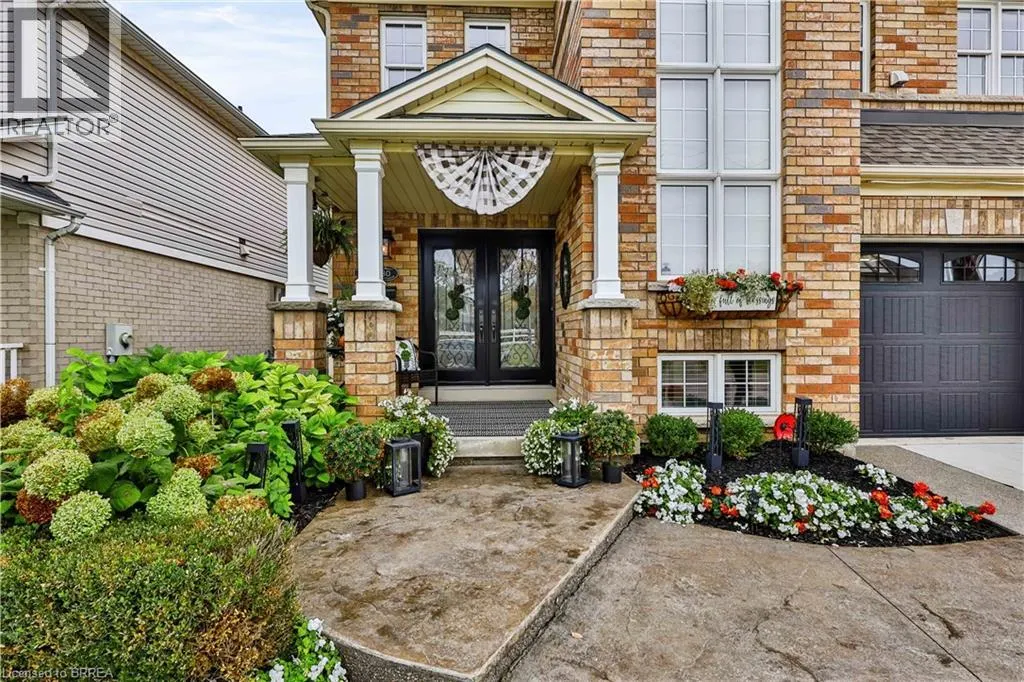 30 WALDIE Crescent