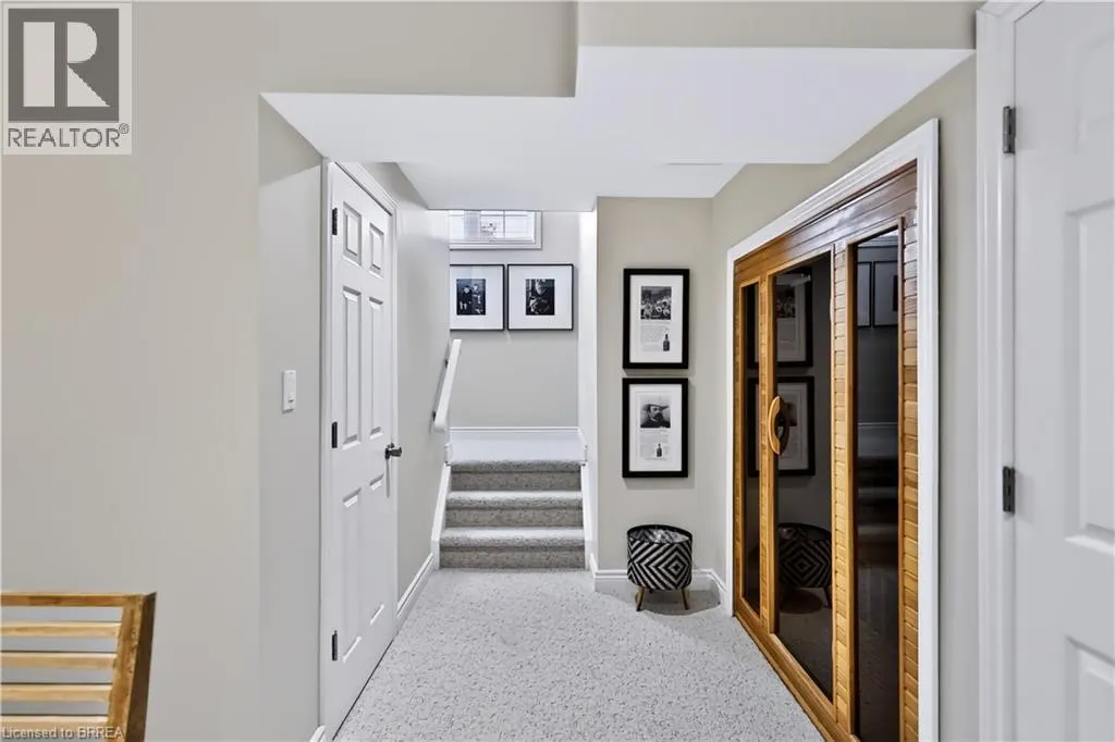 30 WALDIE Crescent