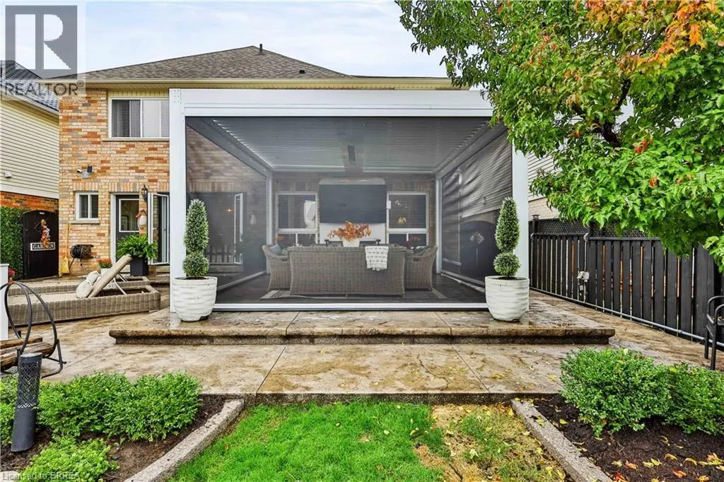 30 WALDIE Crescent