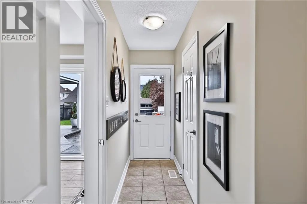 30 WALDIE Crescent
