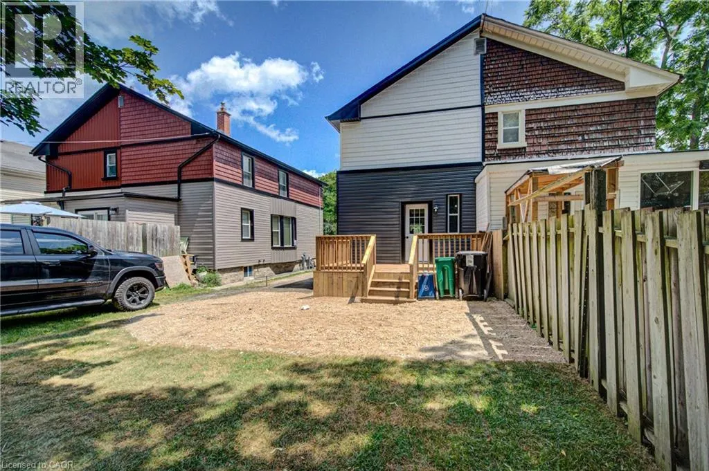26 RICHARDSON Street
