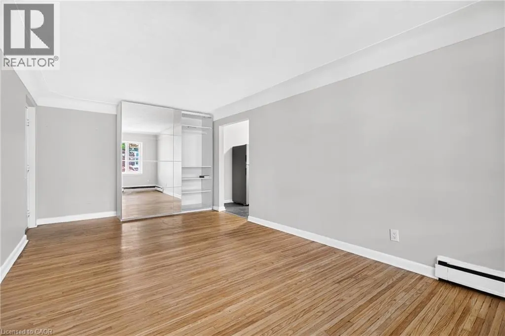 3 APPLEWOOD Avenue Unit# 3 #3