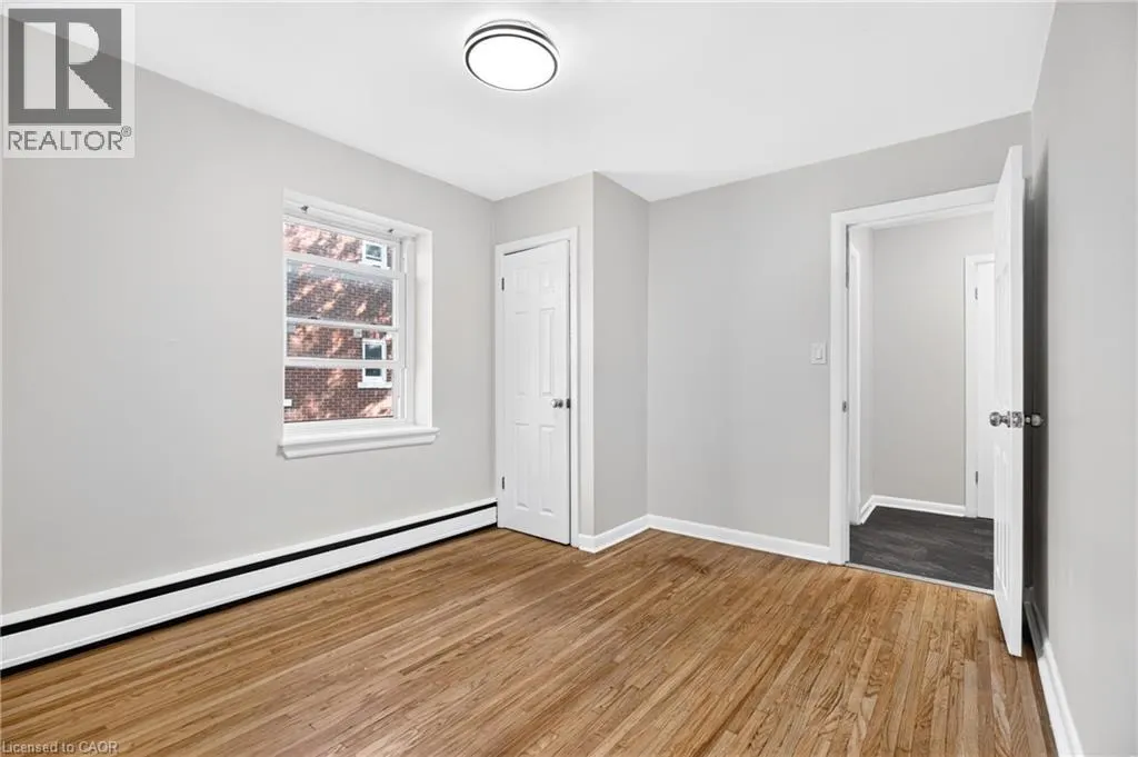 3 APPLEWOOD Avenue Unit# 3 #3