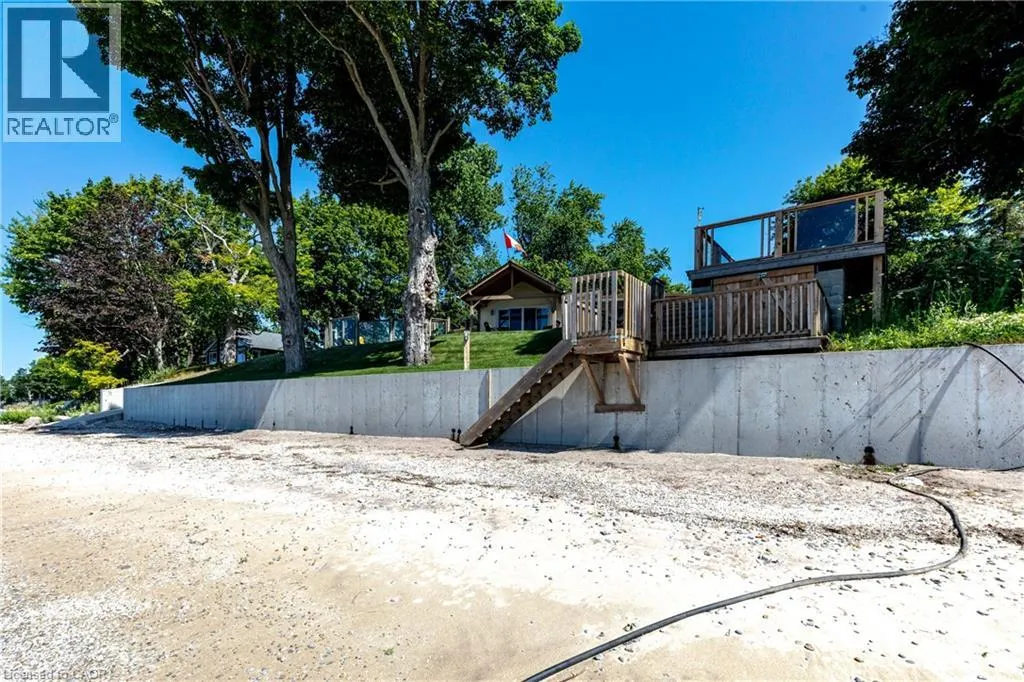 34 HOOVER POINT Lane