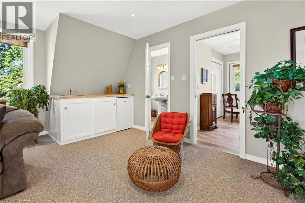 34 HOOVER POINT Lane