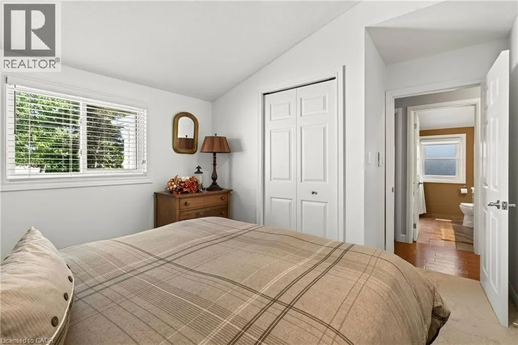 34 HOOVER POINT Lane