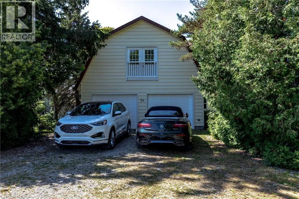 34 HOOVER POINT Lane