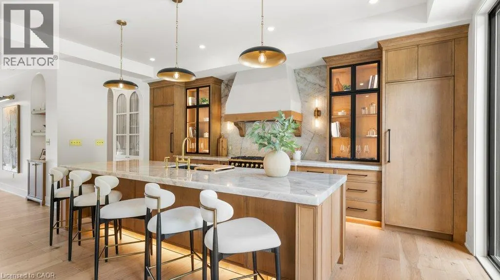 2 BRIDLEWOOD Crescent