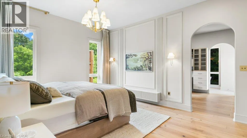 2 BRIDLEWOOD Crescent