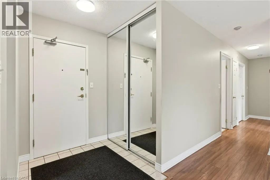 8 MAIN Street Unit# 101 #101