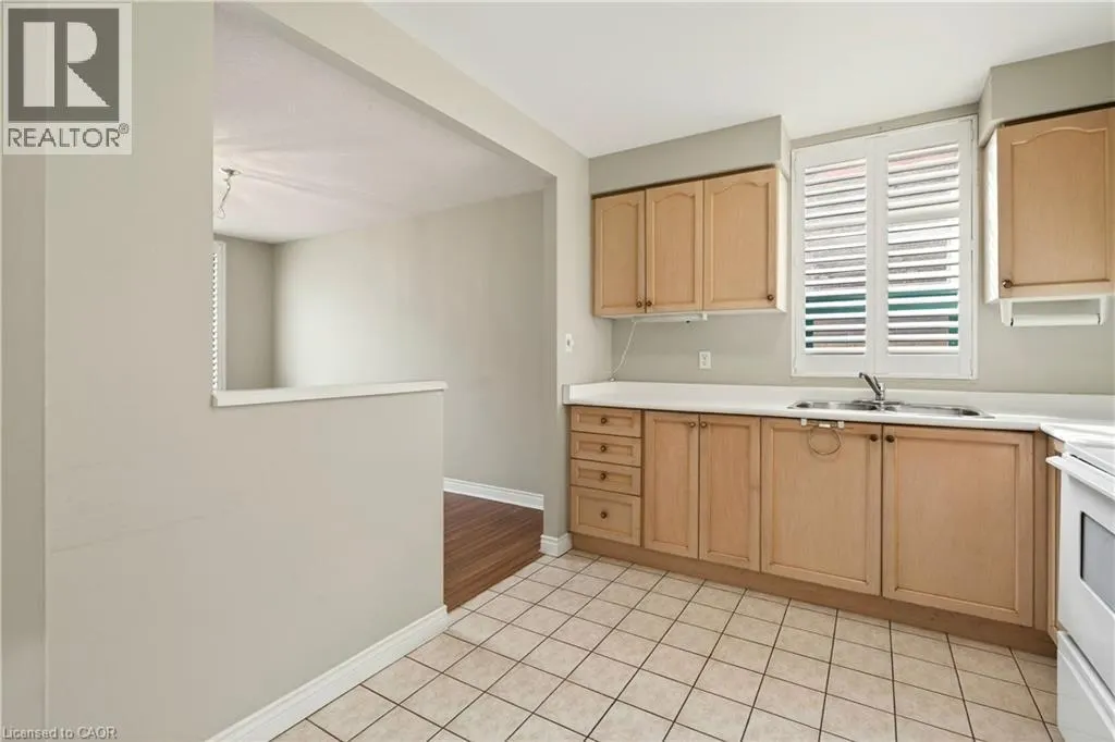 8 MAIN Street Unit# 101 #101