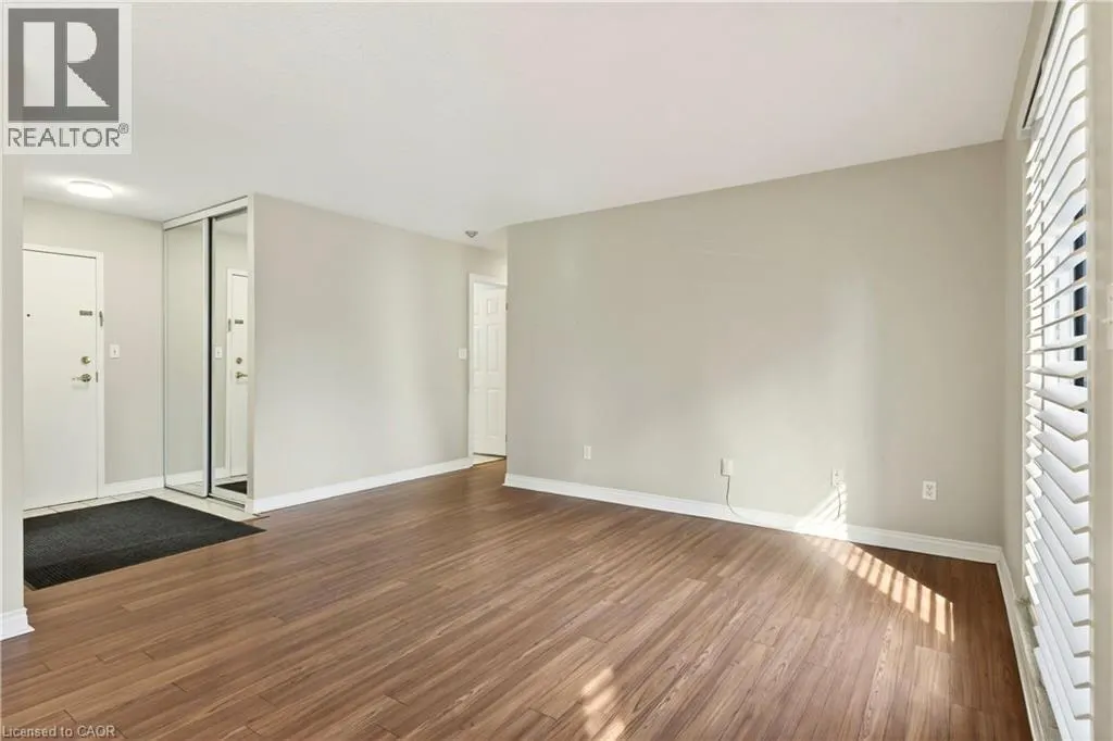 8 MAIN Street Unit# 101 #101