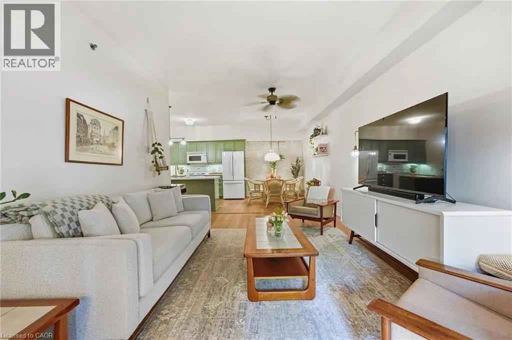 391 PLAINS Road E Unit# 211 #211