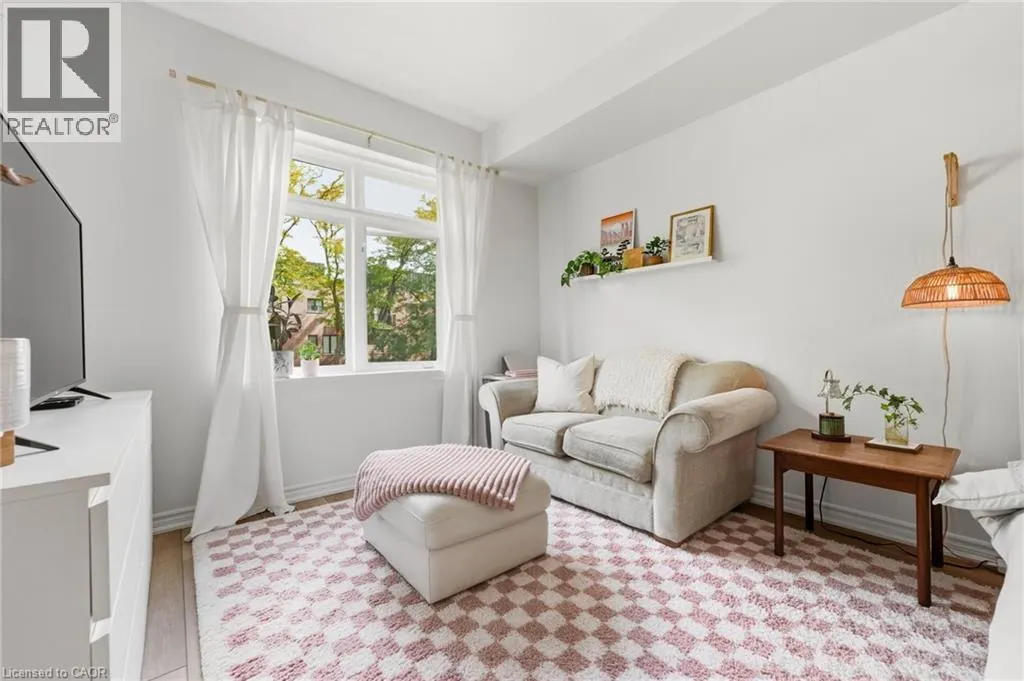 391 PLAINS Road E Unit# 211 #211