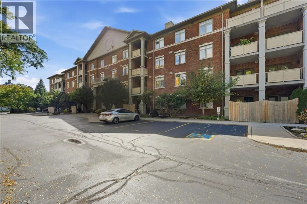 391 PLAINS Road E Unit# 211 #211