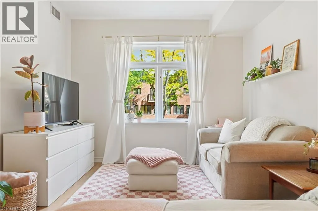 391 PLAINS Road E Unit# 211 #211