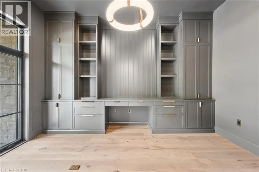 6 BRIDLEWOOD Crescent