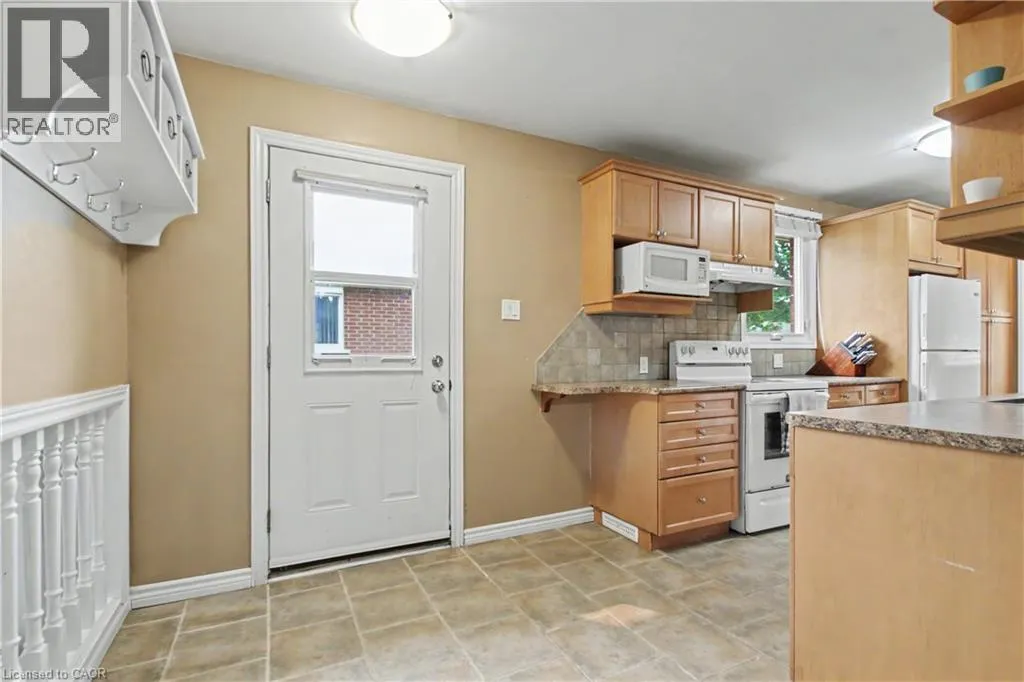 484 REDFOX Road Unit# B #B