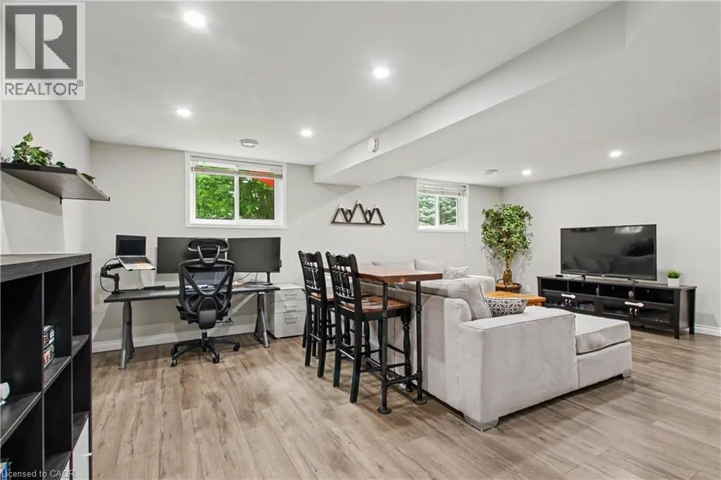 484 REDFOX Road Unit# B #B