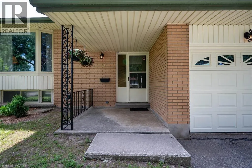 99 LORRAINE Avenue