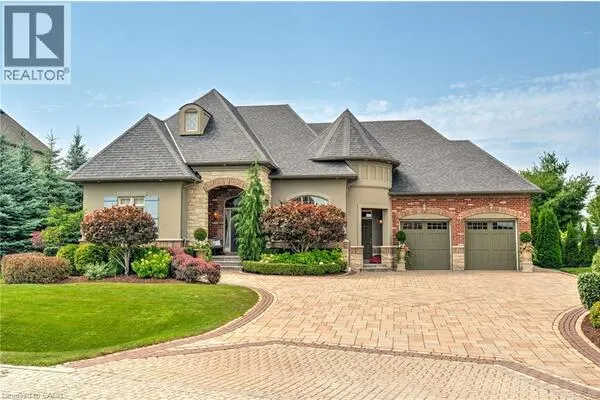 4 HOLDROYD Court