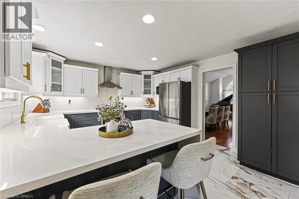 468 LAKEVIEW Drive