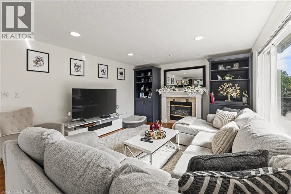 468 LAKEVIEW Drive