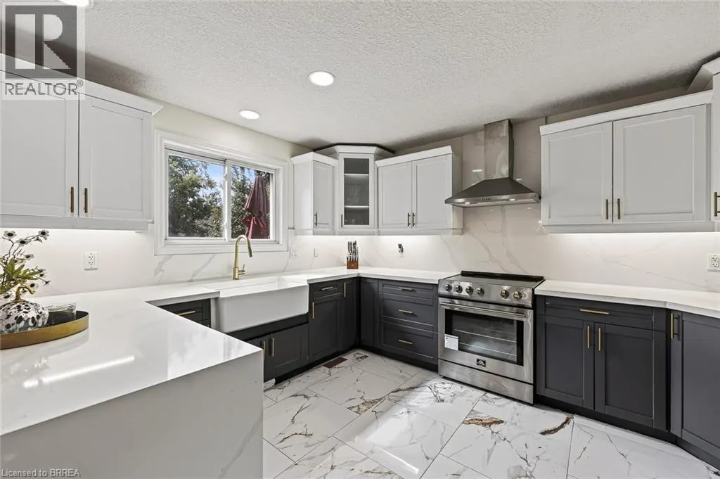 468 LAKEVIEW Drive