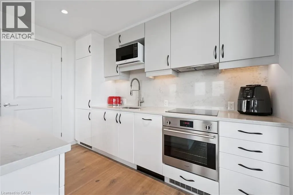 181 KING Street S Unit# 1714 #1714