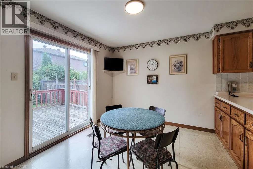 61 HIGHLAND Road