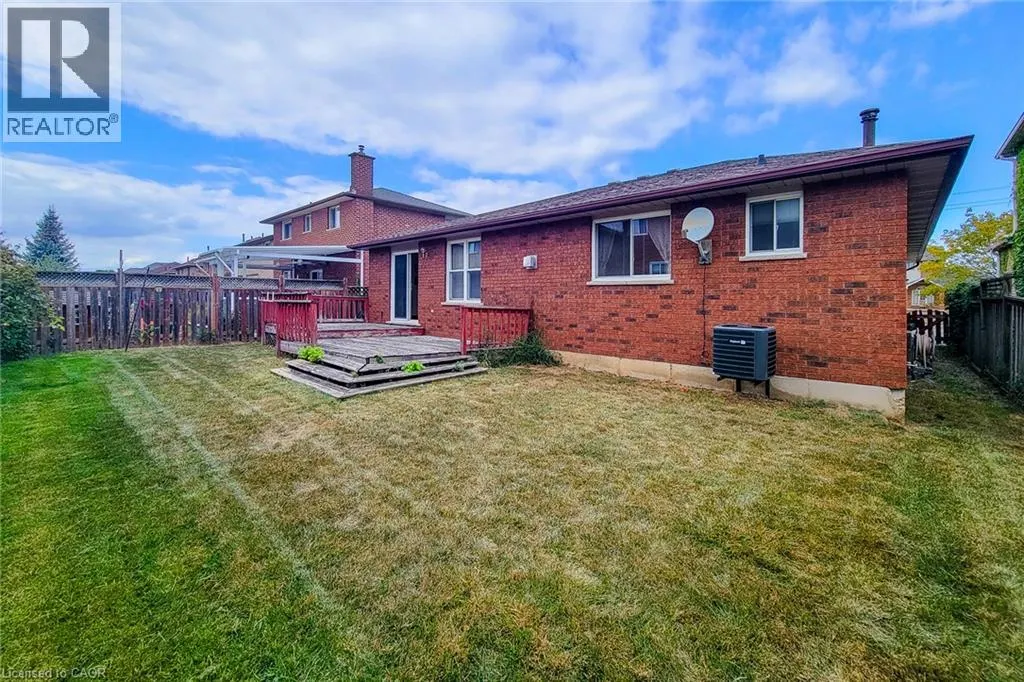61 HIGHLAND Road