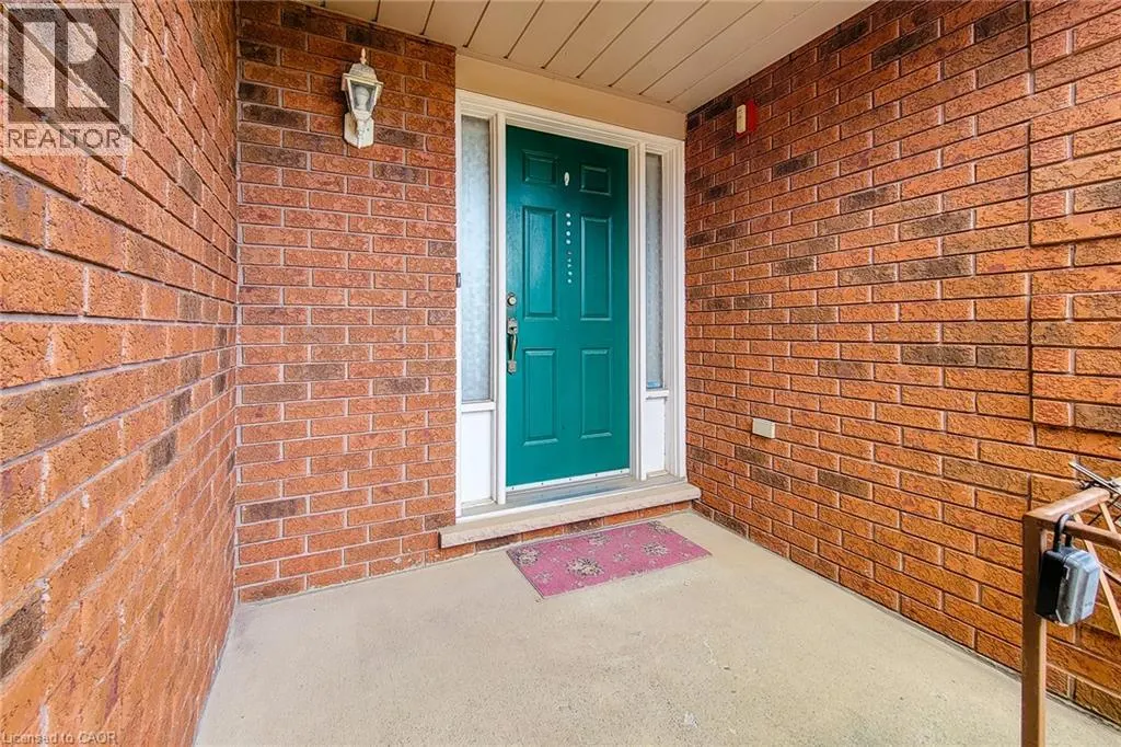61 HIGHLAND Road