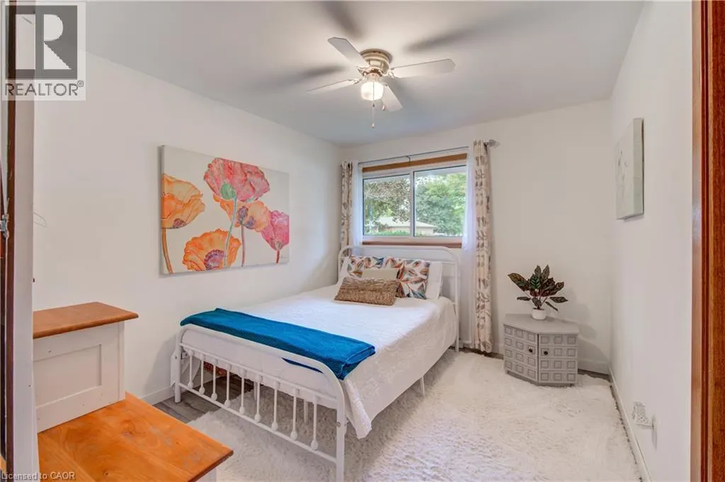 297 MAIN Street W