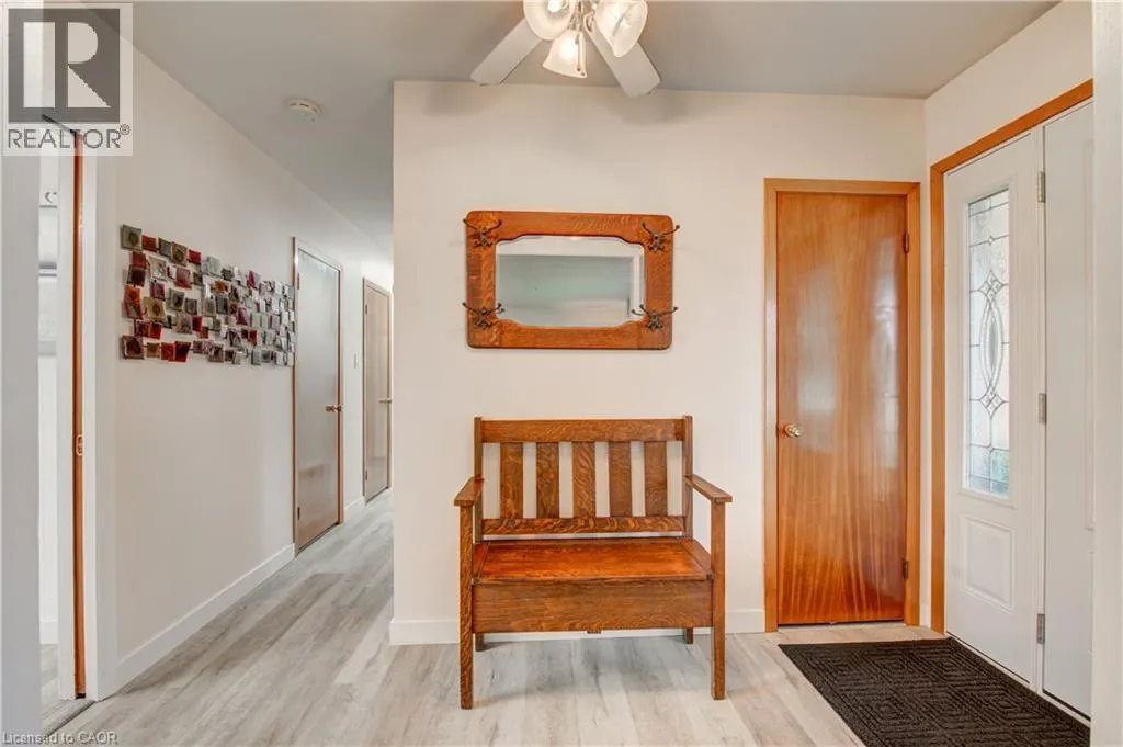 297 MAIN Street W