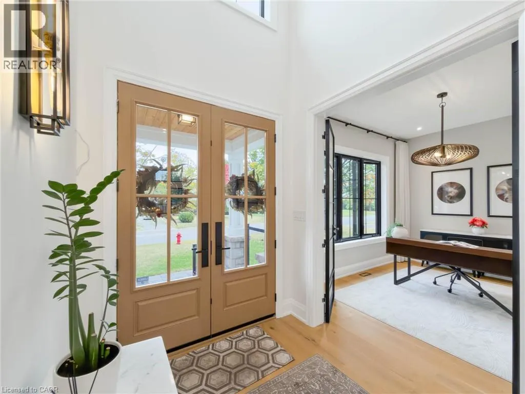 260 KENT Crescent
